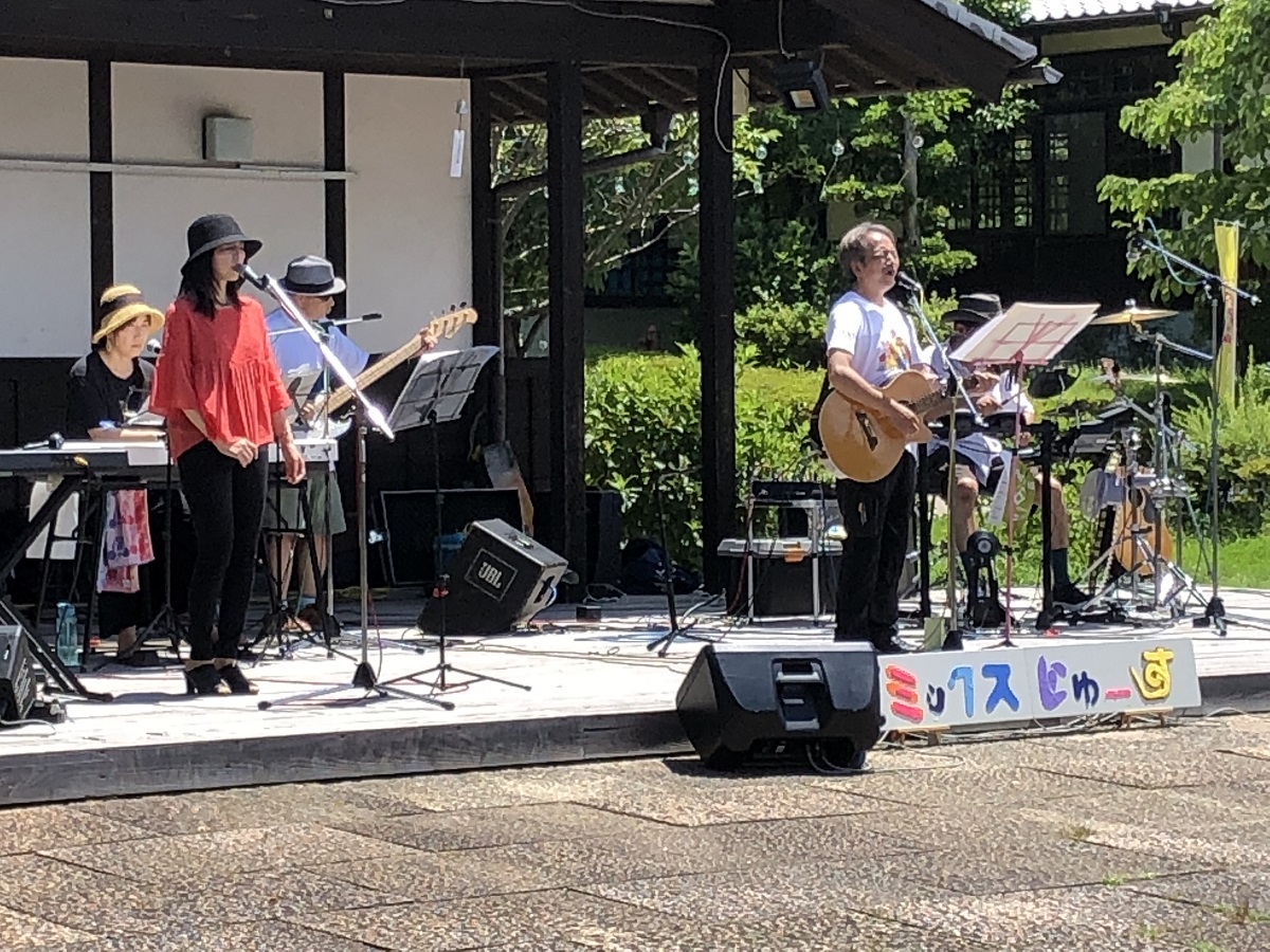 バンド演奏